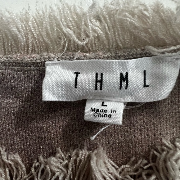 THML colorblock sweater with fringe size L great condition - Picture 4 of 8